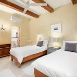 Gozo Escape *