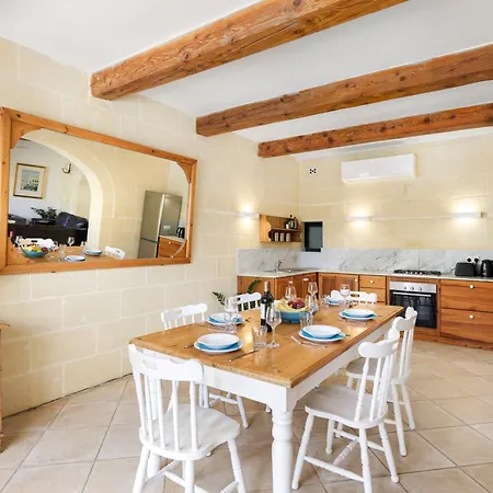 Gozo Escape Villa Għasri