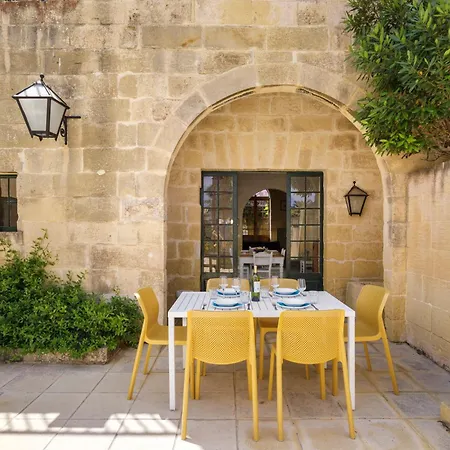 Gozo Escape Villa Għasri